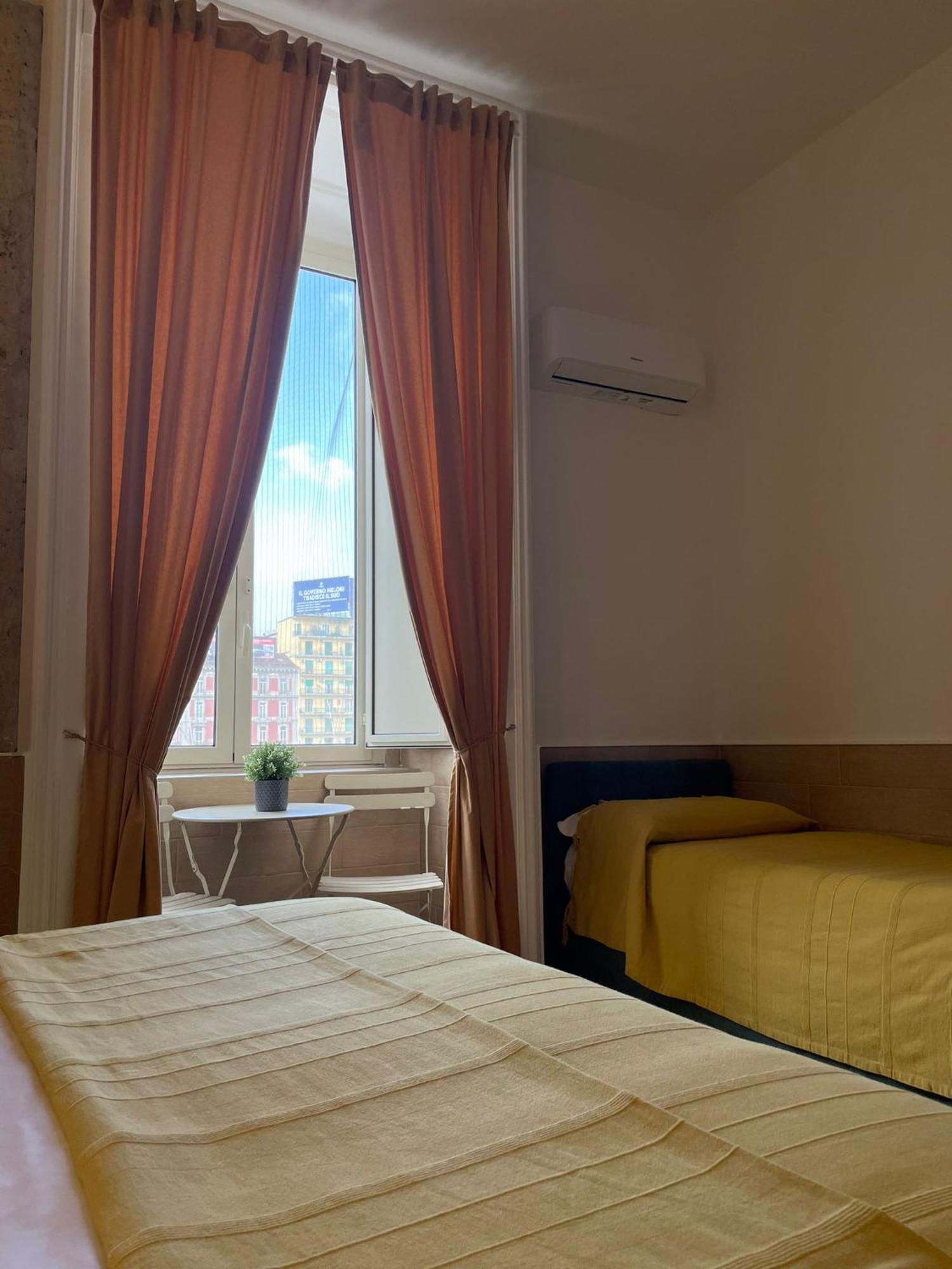 H22 Hotel Napoli Dış mekan fotoğraf