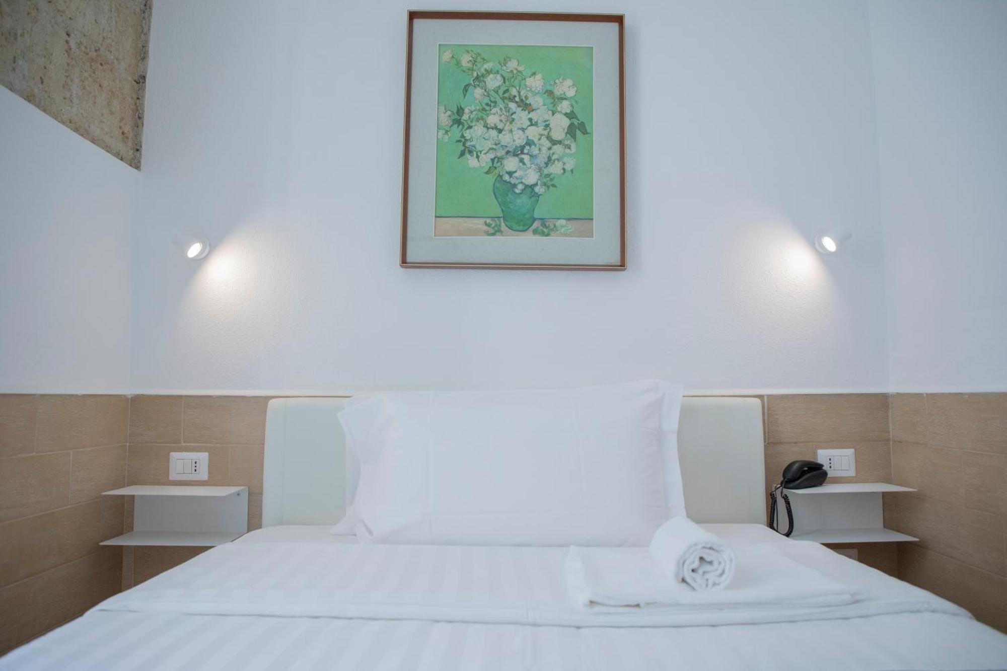 H22 Hotel Napoli Dış mekan fotoğraf